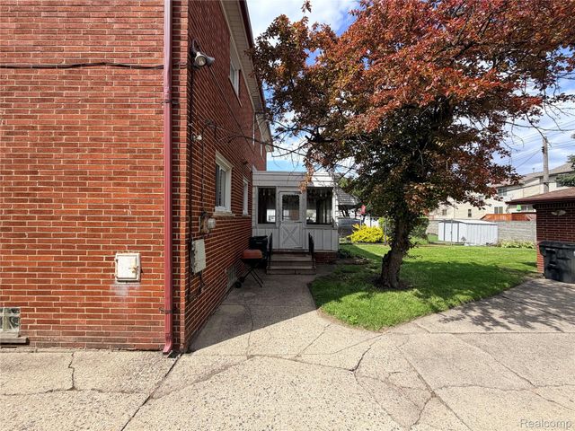 24660 Manistee Street, Oak Park, MI 48237