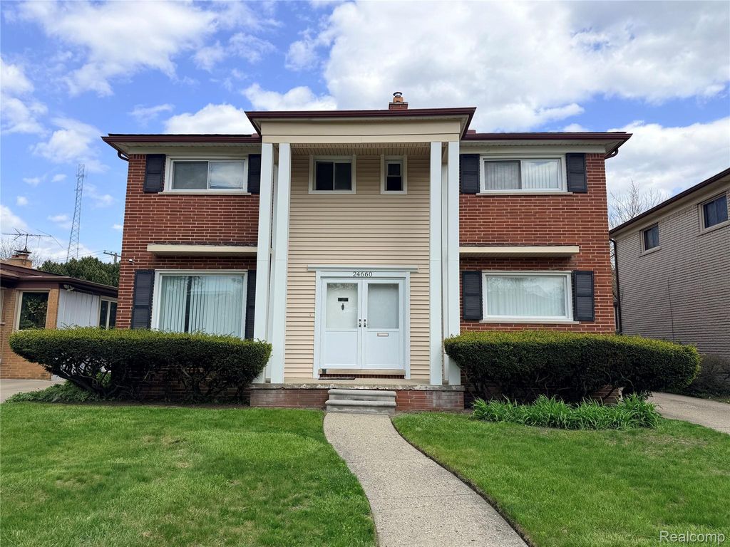 24660 Manistee Street, Oak Park, MI 48237