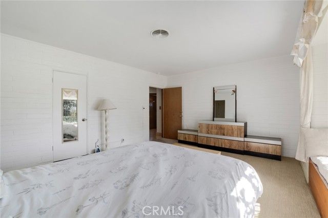 2205 N Catalina Street, Los Angeles, CA 90027