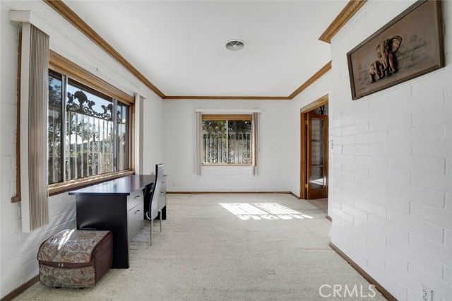 2205 N Catalina Street, Los Angeles, CA 90027