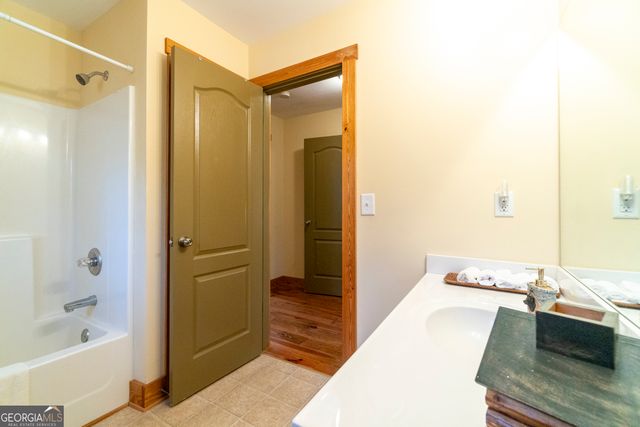576 Stanley Nix Road, Cleveland, GA 30528