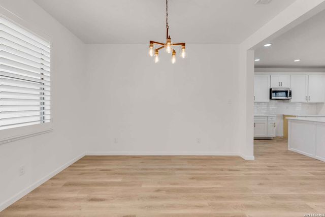 16282 fm 472, Bigfoot, TX 78005