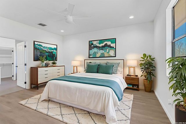 16282 fm 472, Bigfoot, TX 78005