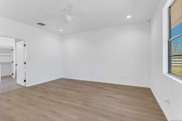 16282 fm 472, Bigfoot, TX 78005