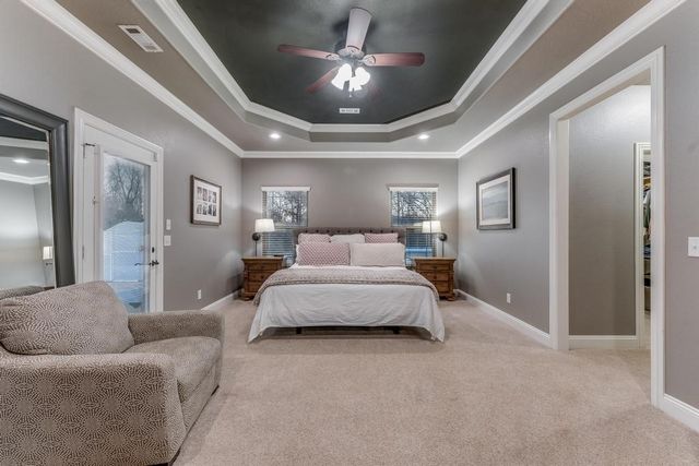 12192 Lost Oak Drive, Bentonville, AR 72712