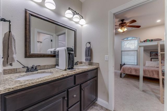 12192 Lost Oak Drive, Bentonville, AR 72712