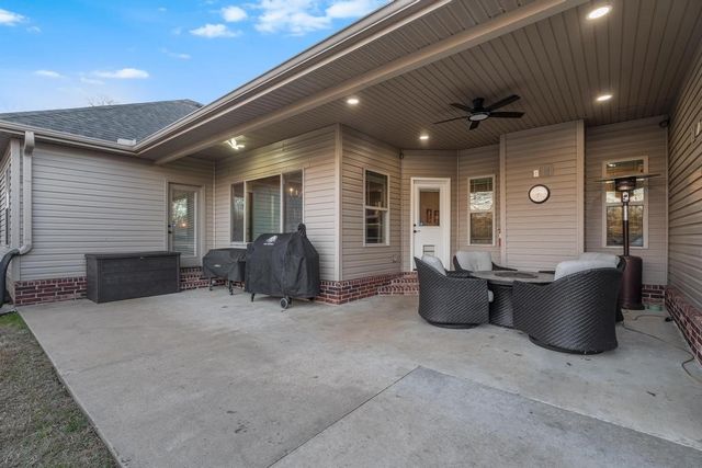 12192 Lost Oak Drive, Bentonville, AR 72712