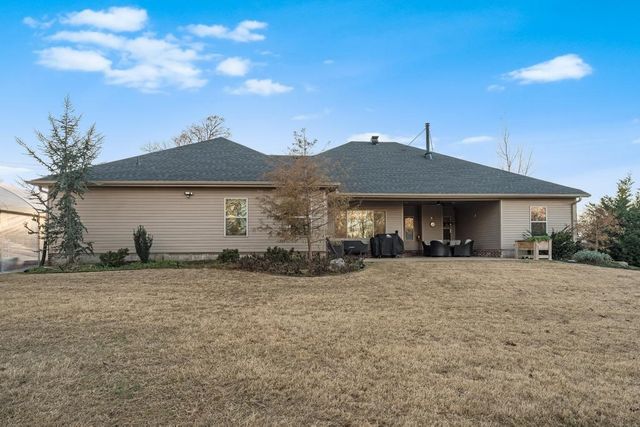 12192 Lost Oak Drive, Bentonville, AR 72712