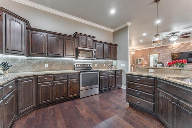 12192 Lost Oak Drive, Bentonville, AR 72712