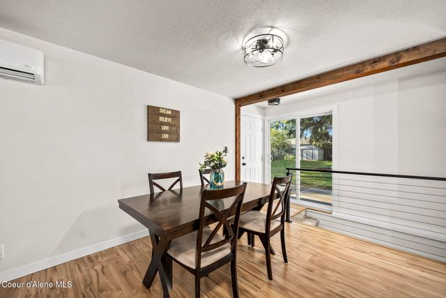 8582 W Larch ST, Rathdrum, ID 83858