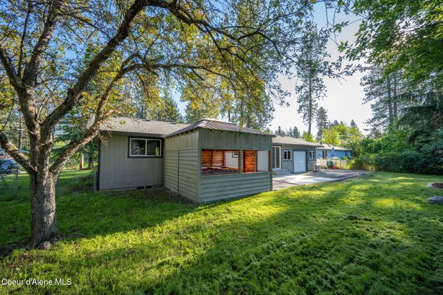 8582 W Larch ST, Rathdrum, ID 83858