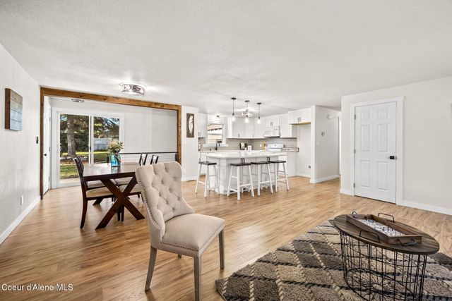 8582 W Larch ST, Rathdrum, ID 83858