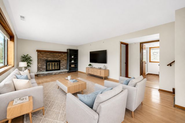 16424 MAPLEWOOD Court, Tinley Park, IL 60477