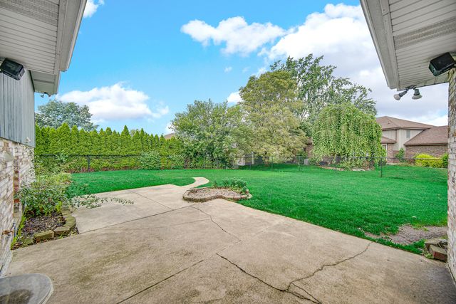 16424 MAPLEWOOD Court, Tinley Park, IL 60477