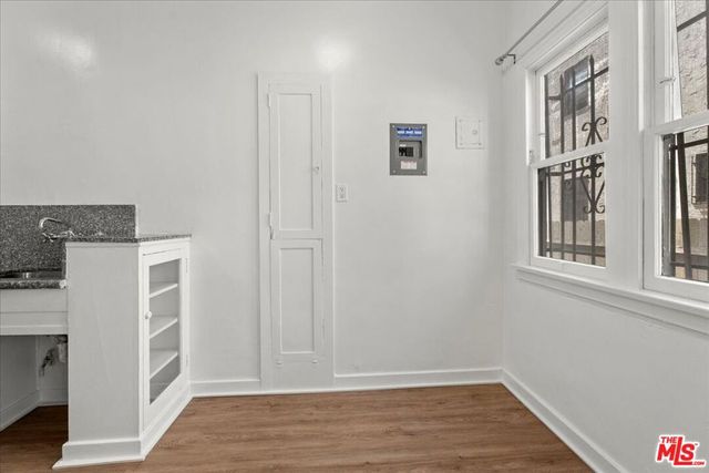 630 S Cochran Avenue, Los Angeles, CA 90036