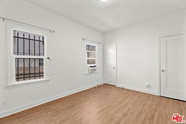 630 S Cochran Avenue, Los Angeles, CA 90036