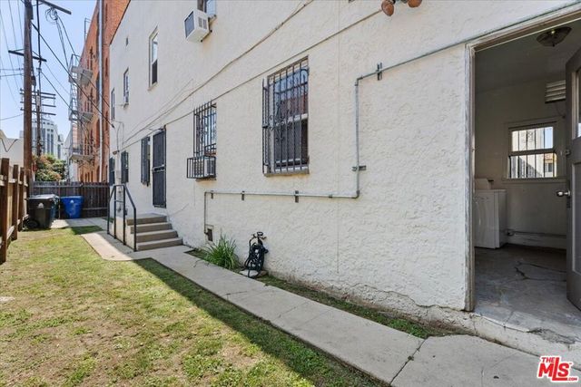 630 S Cochran Avenue, Los Angeles, CA 90036