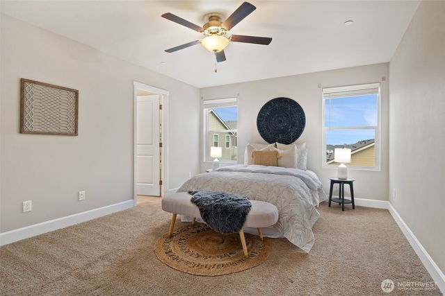 4462 Sand Dollar Street, Bremerton, WA 98312