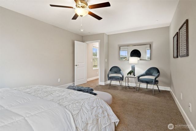 4462 Sand Dollar Street, Bremerton, WA 98312