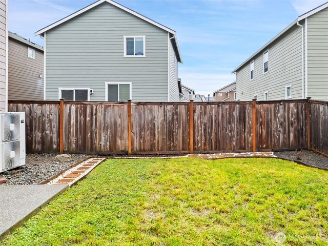 4462 Sand Dollar Street, Bremerton, WA 98312