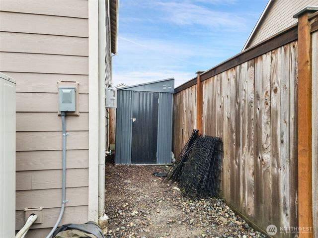 4462 Sand Dollar Street, Bremerton, WA 98312