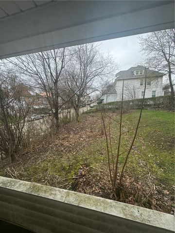 201 Locust Street, New Kensington, PA 15068