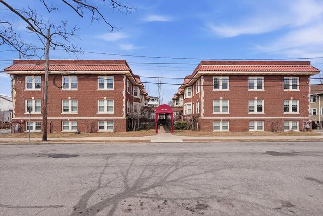39 Richardson Ave 12, Wakefield, MA 01880