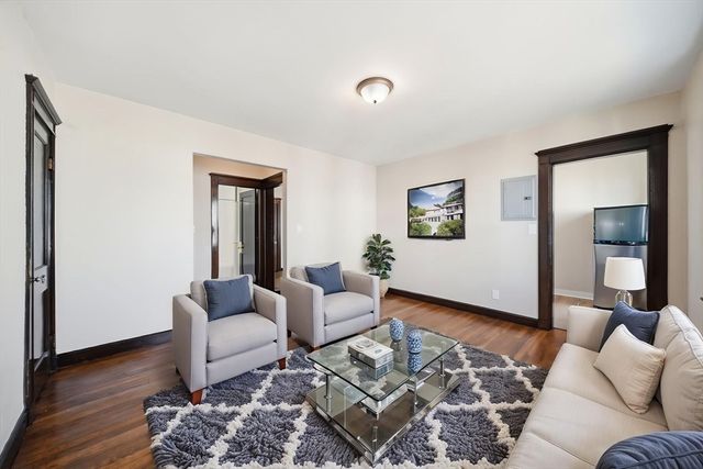 39 Richardson Ave 12, Wakefield, MA 01880