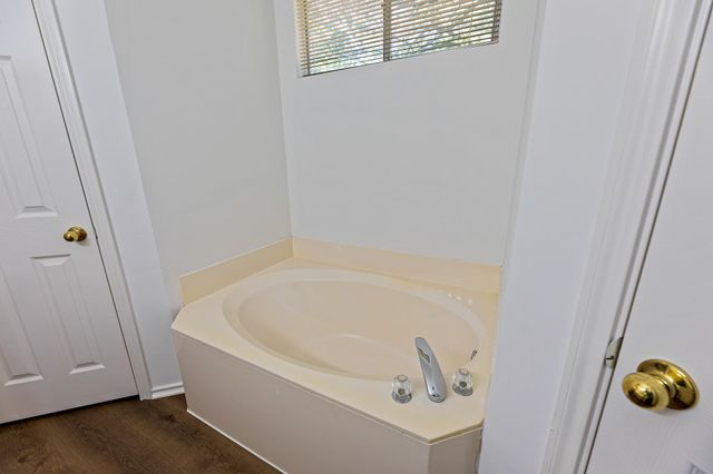 1605 Azalea DR, Cedar Park, TX 78613
