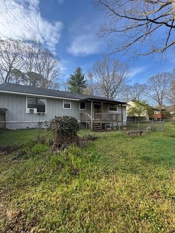 405 Bob Wood Drive, Loganville, GA 30052