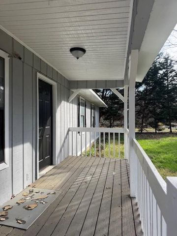 405 Bob Wood Drive, Loganville, GA 30052