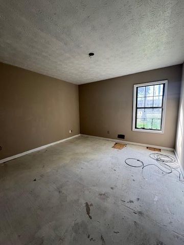 405 Bob Wood Drive, Loganville, GA 30052