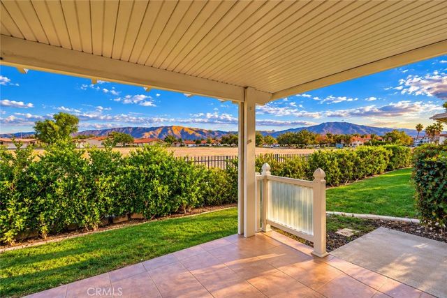 1060 Clubhouse, Hemet, CA 92545