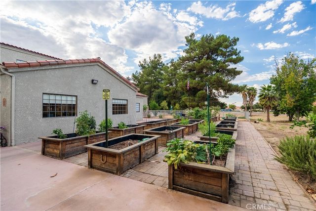 1060 Clubhouse, Hemet, CA 92545