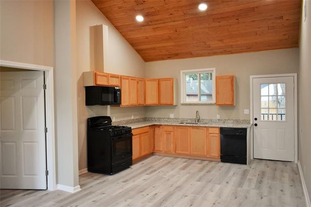 815 Leonard Avenue, Richmond, TX 77469