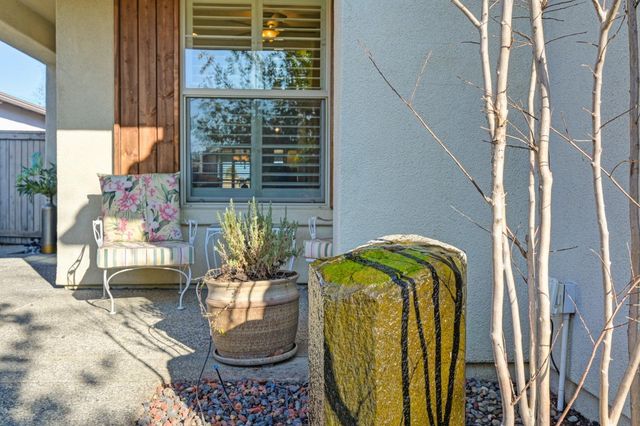 2217 Ryedale Ln, Sacramento, CA 95835