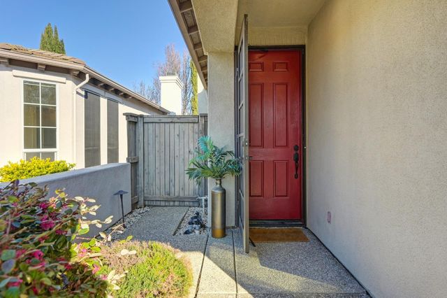 2217 Ryedale Ln, Sacramento, CA 95835