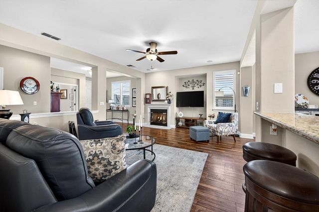 2217 Ryedale Ln, Sacramento, CA 95835