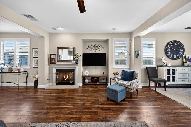 2217 Ryedale Ln, Sacramento, CA 95835