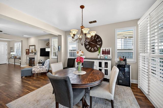 2217 Ryedale Ln, Sacramento, CA 95835