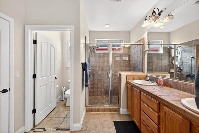 2217 Ryedale Ln, Sacramento, CA 95835