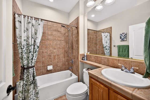 2217 Ryedale Ln, Sacramento, CA 95835