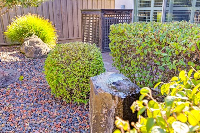 2217 Ryedale Ln, Sacramento, CA 95835