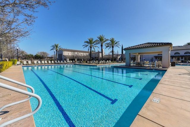 2217 Ryedale Ln, Sacramento, CA 95835