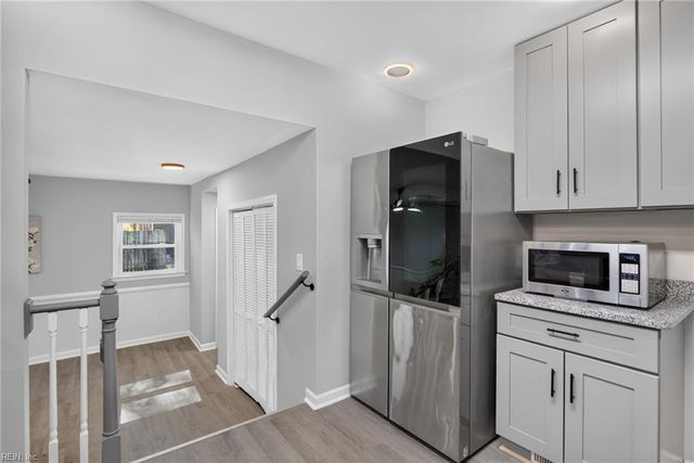 166 Beechmont DR, Newport News, VA 23608