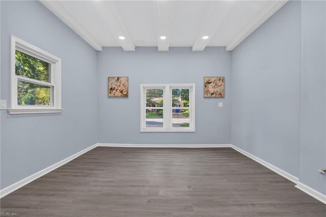 166 Beechmont DR, Newport News, VA 23608