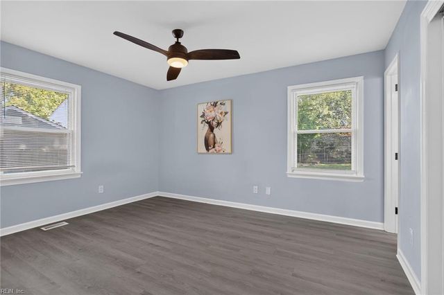 166 Beechmont DR, Newport News, VA 23608