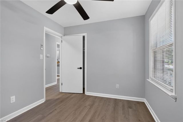 166 Beechmont DR, Newport News, VA 23608