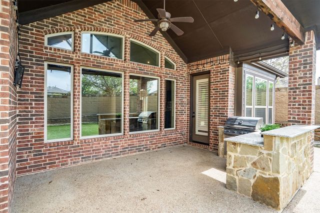 1148 Grant Avenue, Lantana, TX 76226