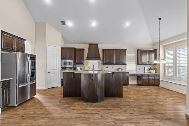 1148 Grant Avenue, Lantana, TX 76226